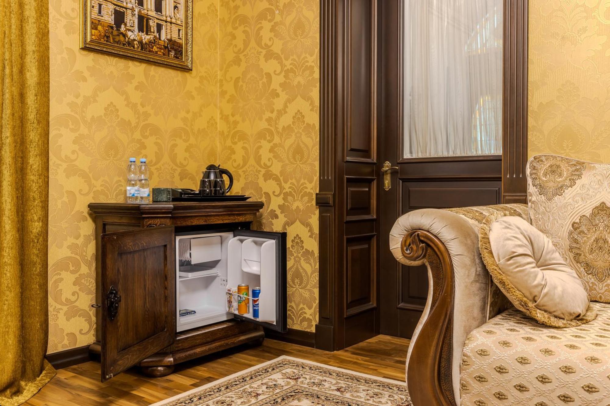 Luxury Boutique Andreevskiy Lviv Exteriör bild