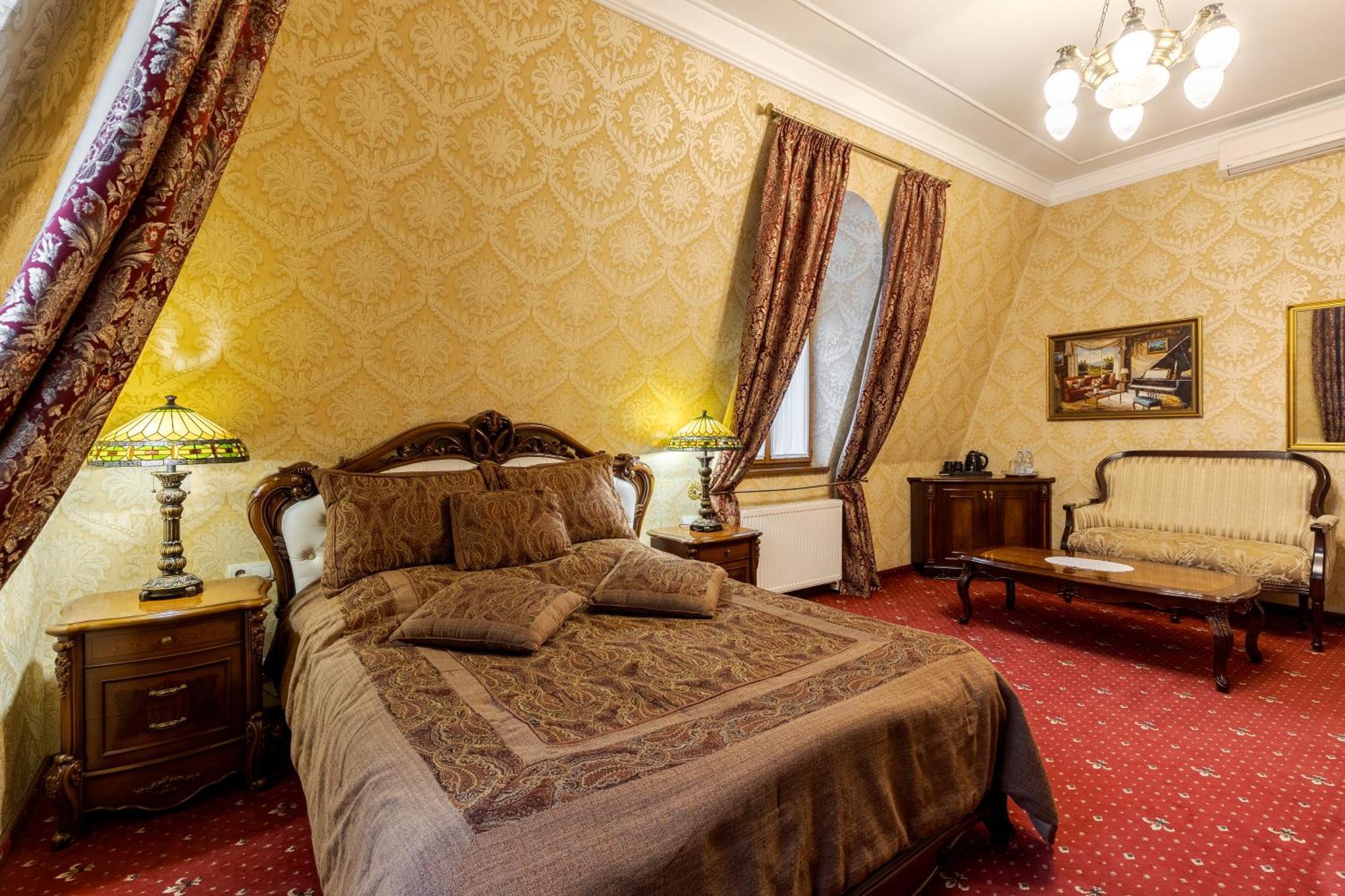 Luxury Boutique Andreevskiy Lviv Exteriör bild