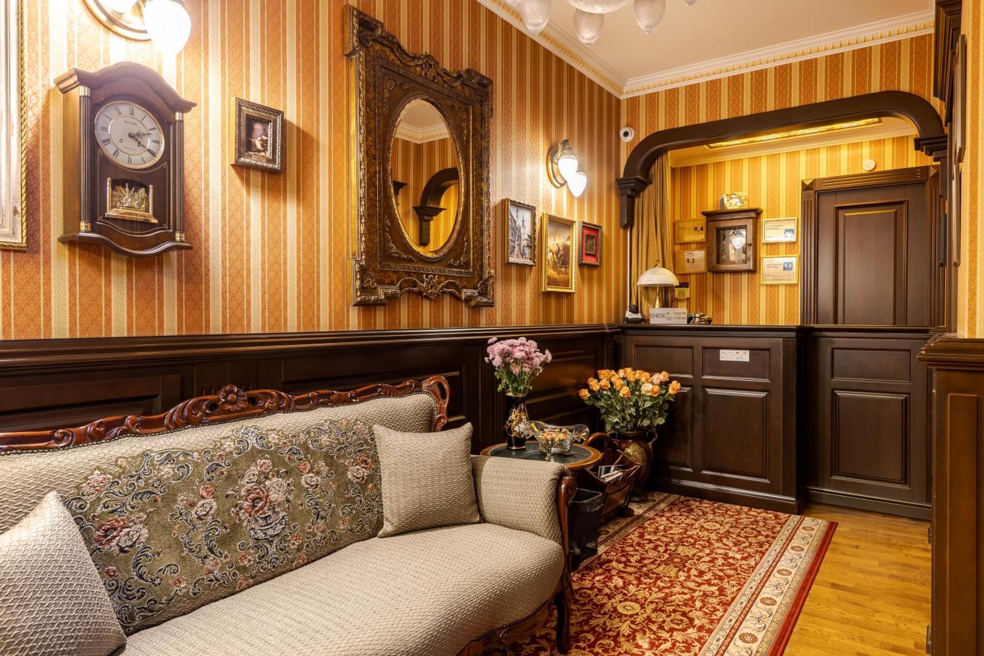 Luxury Boutique Andreevskiy Lviv Exteriör bild
