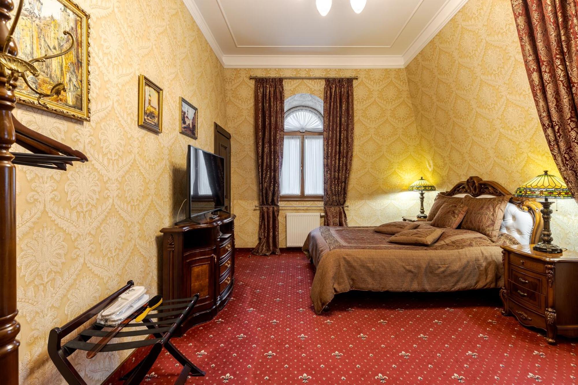 Luxury Boutique Andreevskiy Lviv Exteriör bild